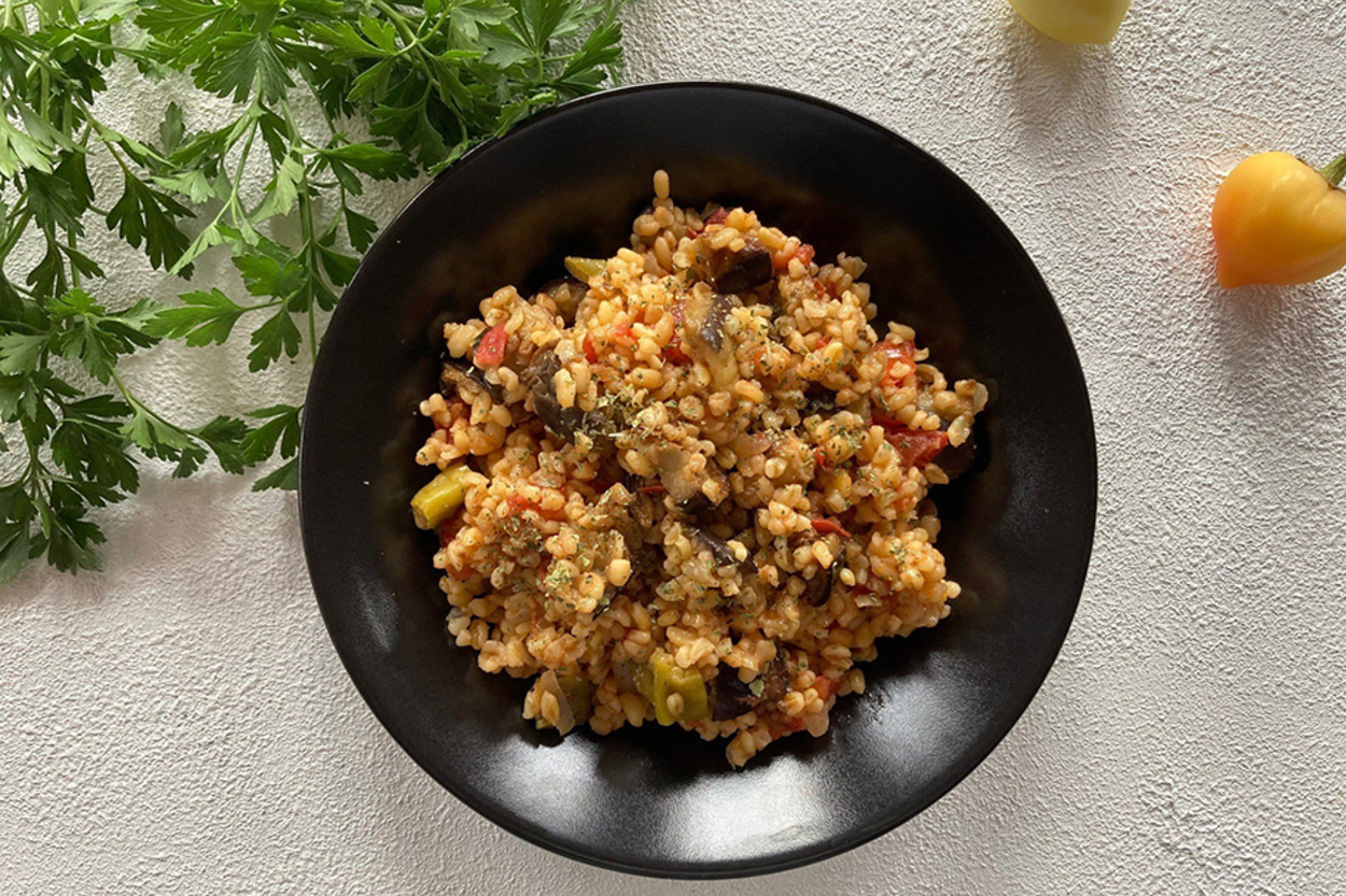 Her Hali Güzel: Patlıcanlı Bulgur Pilavı