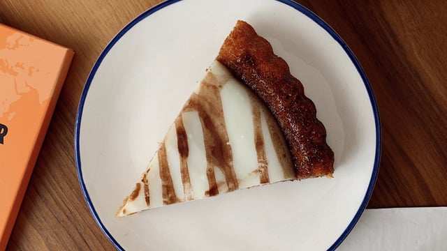 Evi Kaplayan Kokusuyla: Glutensiz Havuçlu Tarçınlı Kek
