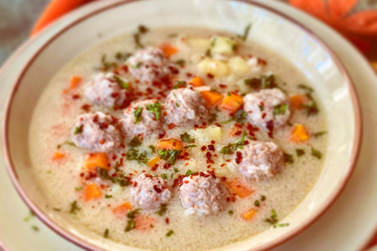İster Yemek İster Çorba: Terbiyeli Sulu Köfte