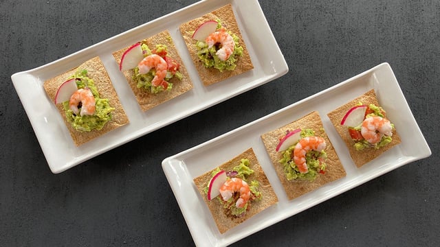 Lavaş Üstü Atıştırmalık: Karidesli Guacamole Taco