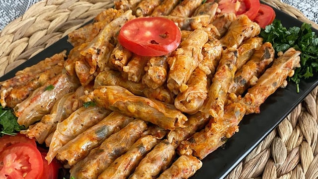 Akşam Yemeklerine: Etli Lahana Dolması
