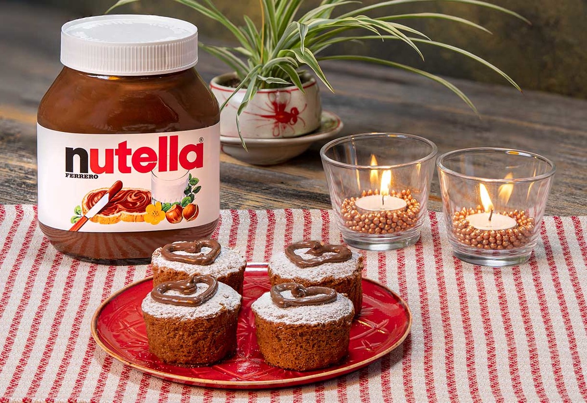 Onu Şaşırtın: Sevgililer Günü için Nutella ve Çikolatalı Muffin Tarifi