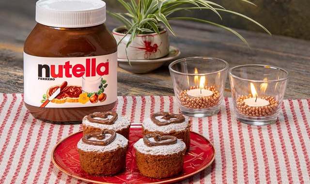 Onu Şaşırtın: Sevgililer Günü için Nutella ve Çikolatalı Muffin