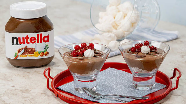 Köpük Gibi Dokusuyla: Nutella’lı Mousse