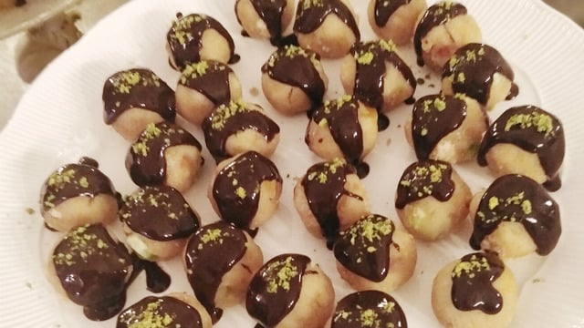 Pratik Atıştırmalık: Çikolatalı Kek Topları