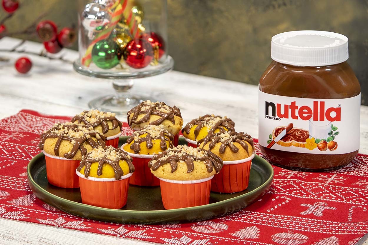 Dilediğinden Başla: Nutella’lı 3’lü Mini Muffinler