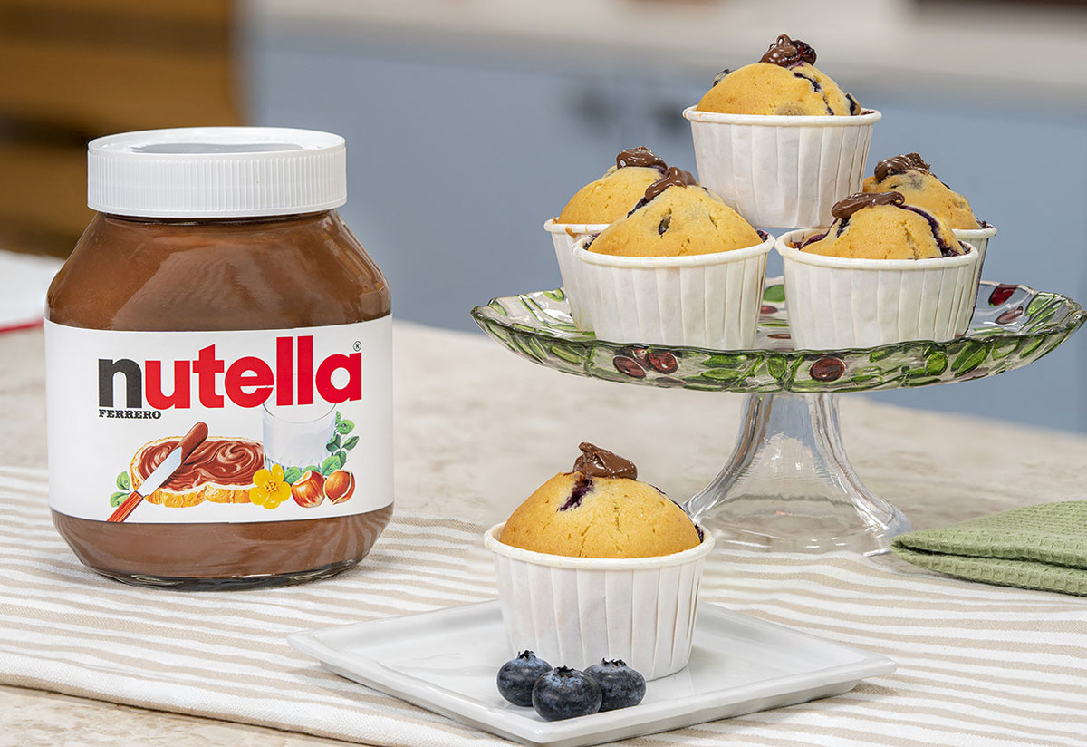 Nefis Birliktelik: Nutella'lı ve Yaban Mersinli Kek Tarifi