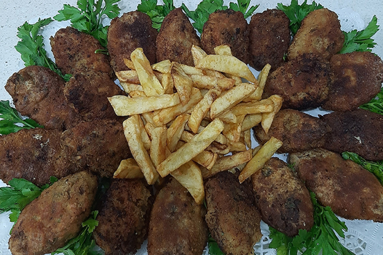 Lezzetiyle Herkesin Sevdiği: Kadınbudu Köfte