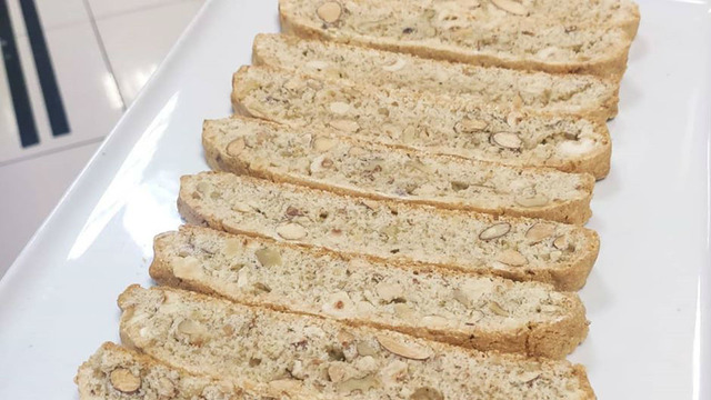 İtalyan Kurabiyesi: Biscotti