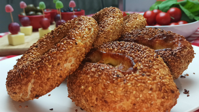 Kahvaltıların Çıtırı: Kolay Gevrek Simit