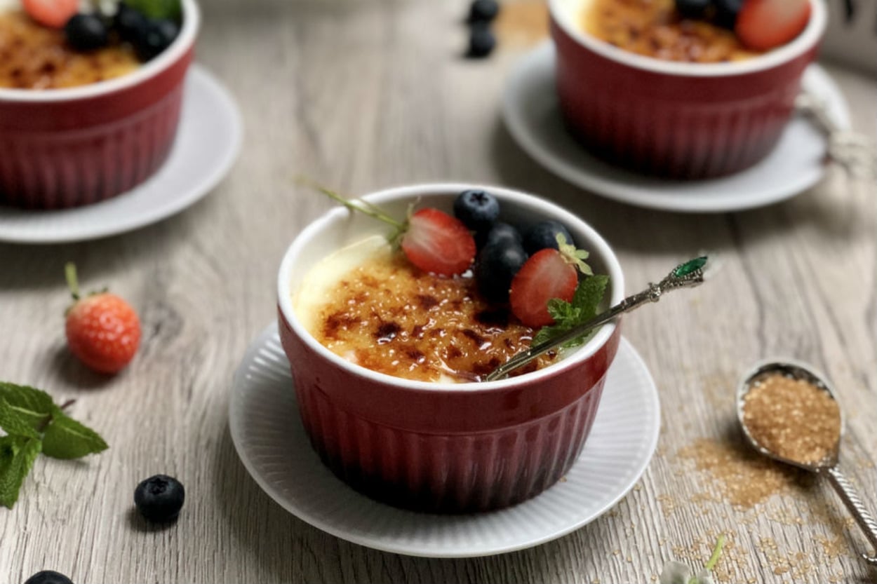 Sütlaca Yeni Yorum: Sütlaç Brulee
