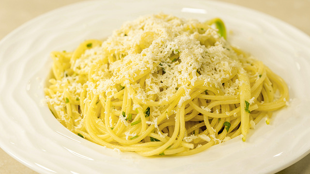 5 Malzemeli: Limonlu Kabaklı Spagetti