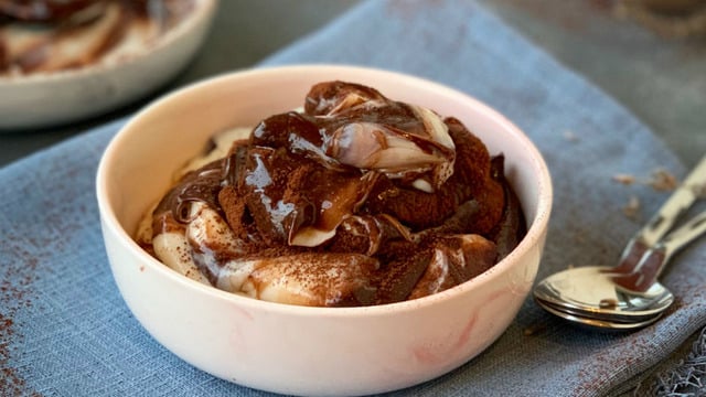Sütlü Tatlı Sevenlere: İki Renkli Puding