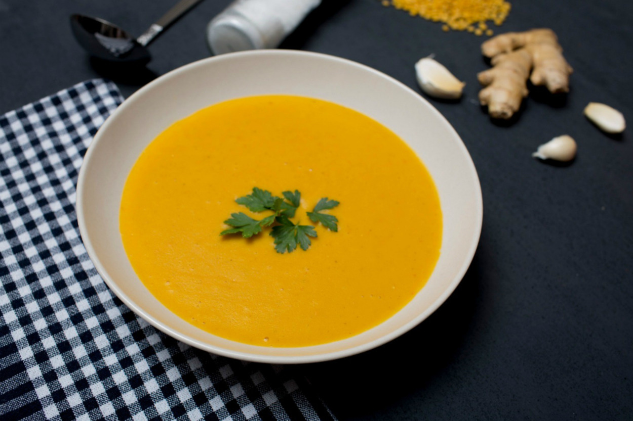 Bol Baharatlı: Sarı Mercimek Çorbası