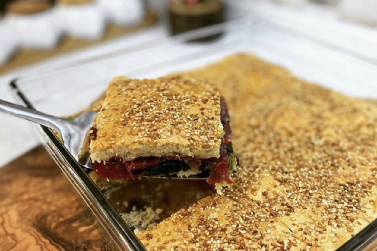 Börek Görünümünde: Tepside Poğaça