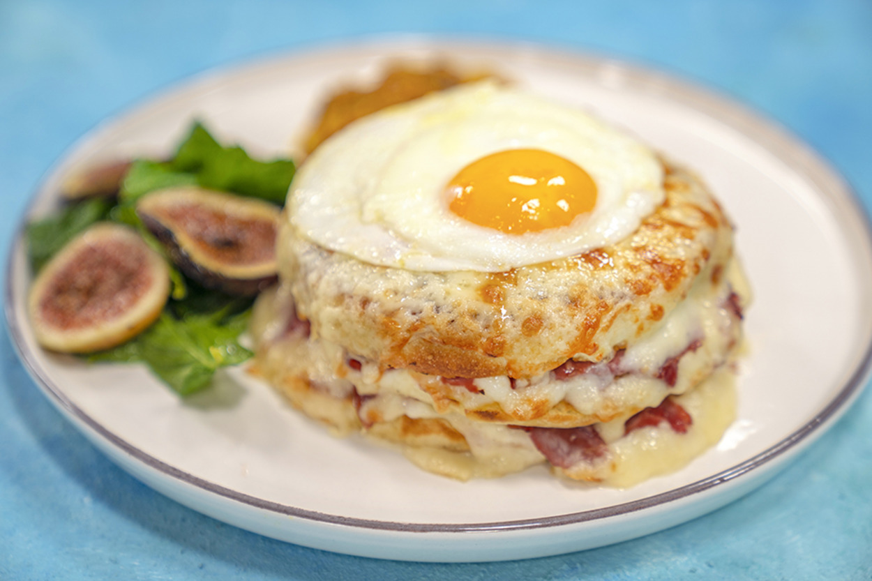 Mango Chutney ve Salatayla: Bazlama Ekmeğinden Croque Madame