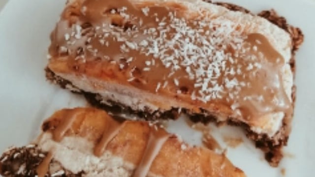 Leziz Kremasıyla: Şekersiz Soğuk Pasta