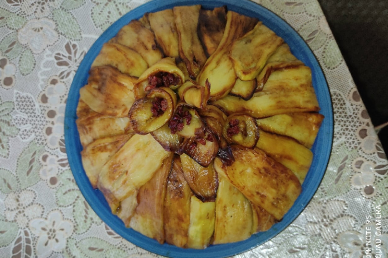 Bu Sefer Daha Doyurucu: Tavuklu Patlıcan Salatası