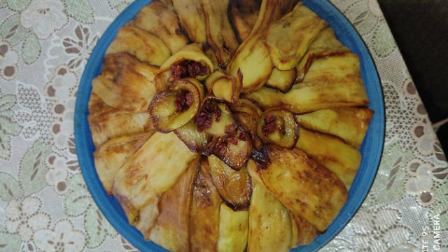 Bu Sefer Daha Doyurucu: Tavuklu Patlıcan Salatası