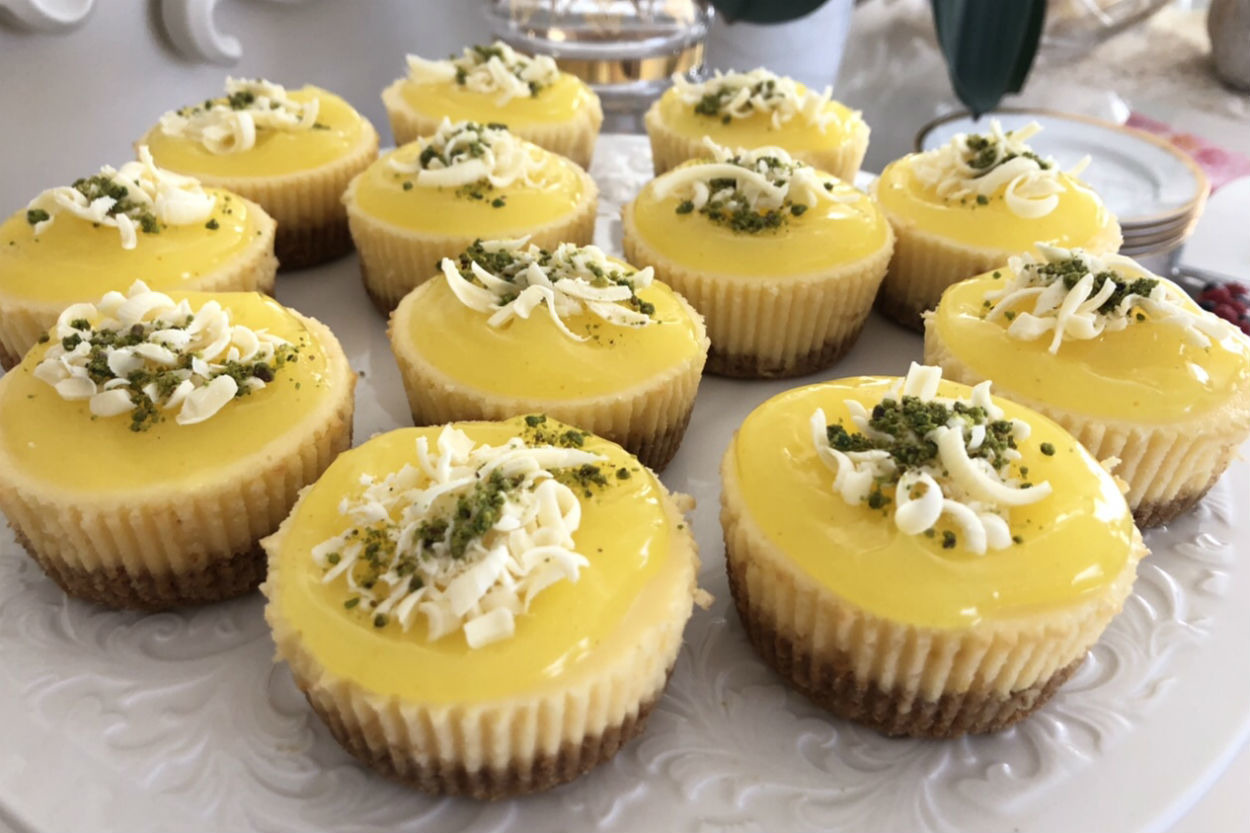 Lezzeti Büyük: Limon Soslu Mini Cheesecake