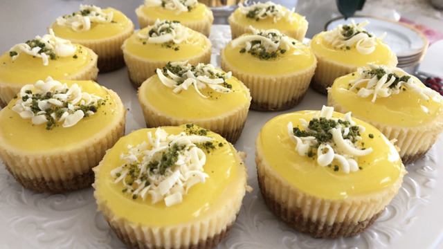 Lezzeti Büyük: Limon Soslu Mini Cheesecake
