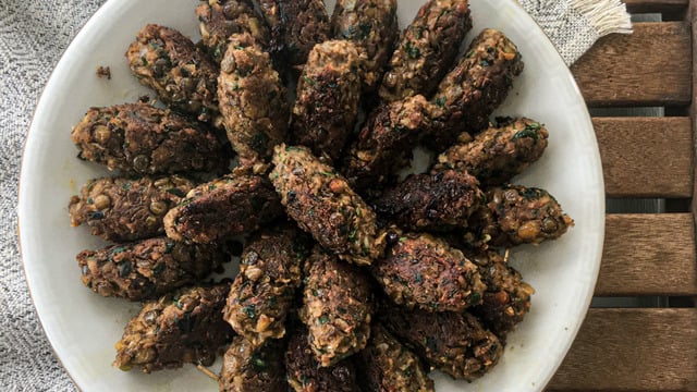 Gerçek Köfte Tadında: Yeşil Mercimek Köftesi