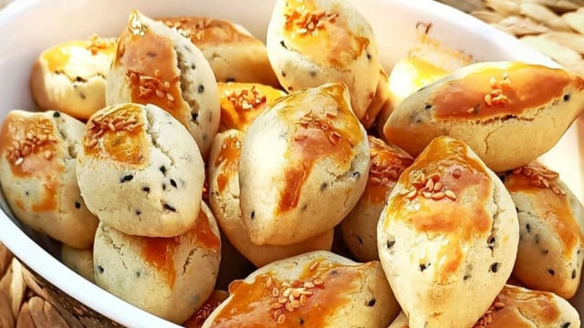 Günlerce Bayatlamayan: Çörek Otlu Tuzlu Kurabiye