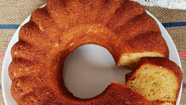 Mis Kokulu: Havuçlu Tarçınlı Kek