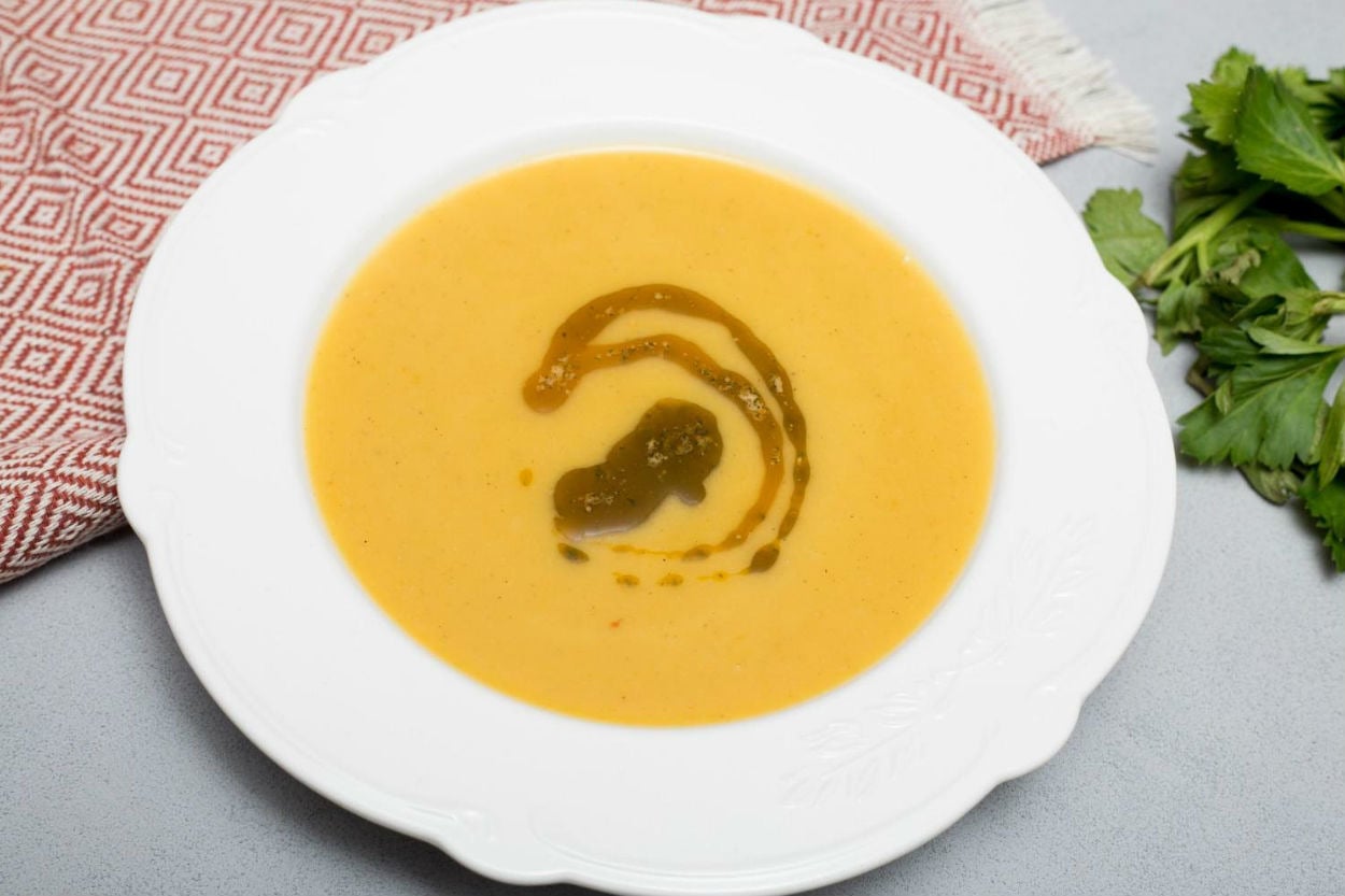 Enfes Bir Kış Çorbası: Kerevizli Mercimek Çorbası