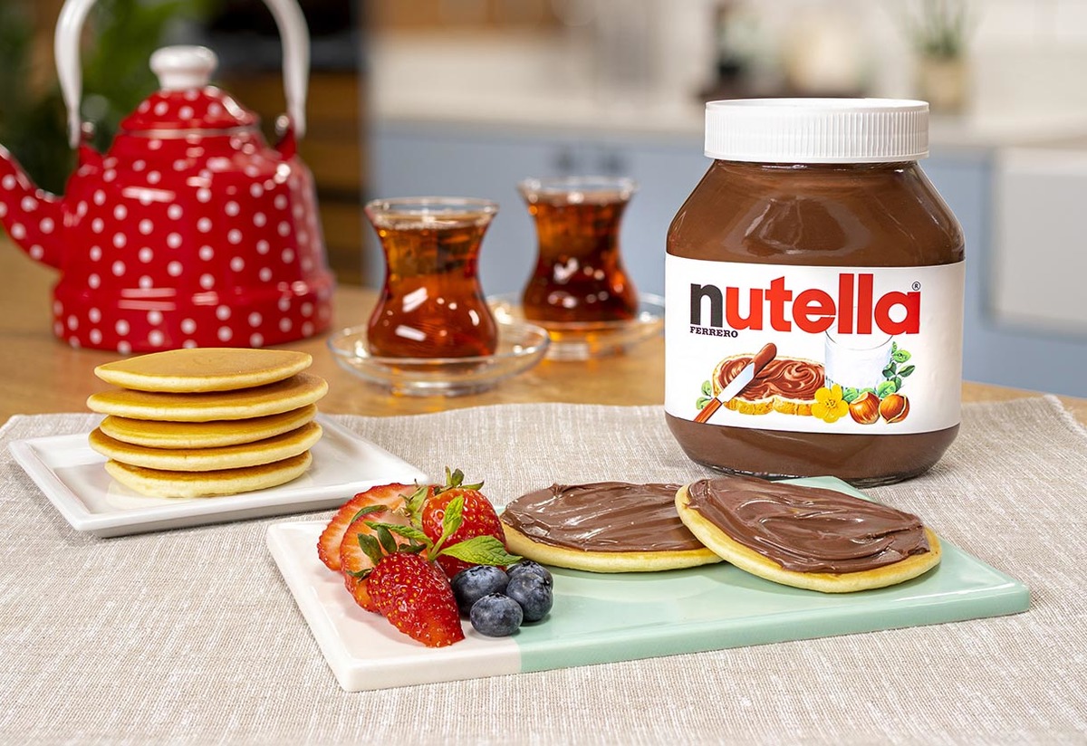 Puf Puf ve Yumuşacık: Nutella'lı ve Meyveli Mini Krepler Tarifi