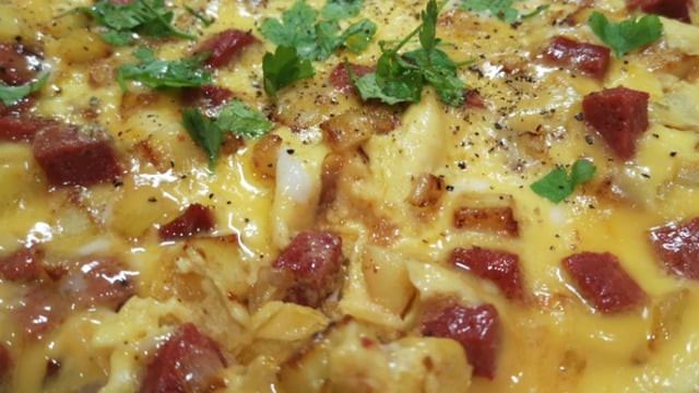 Lezzet Dolu: Bol Malzemeli Omlet