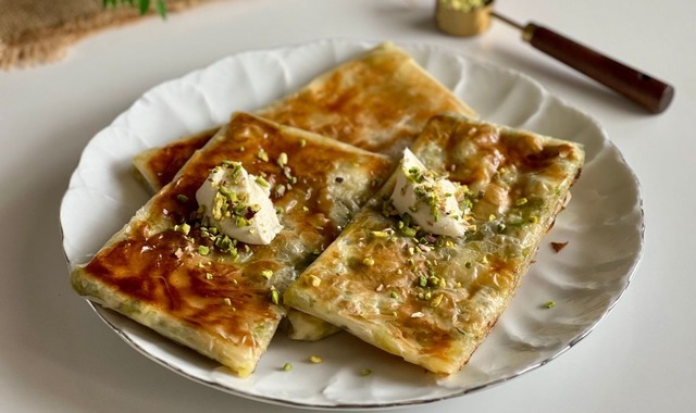 En Kolay Haliyle: Fıstıklı Katmer