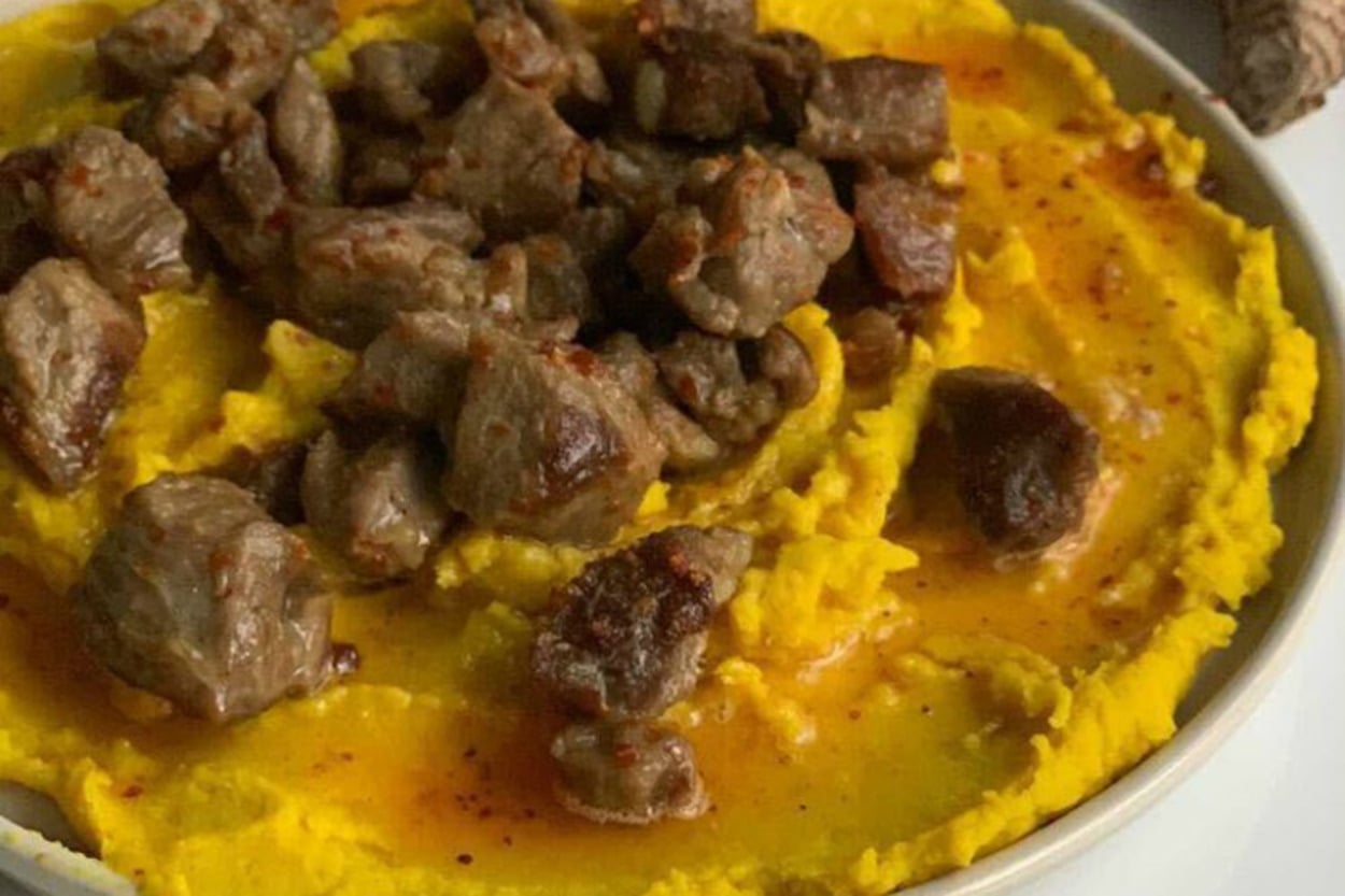 Farklı Meze Arayanlara: Zerdeçallı Fasulye Pate