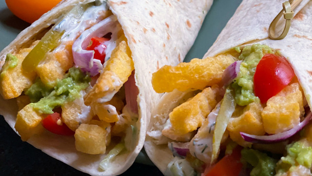 Oldukça Doyurucu: Cacıki Soslu Sebzeli Wrap