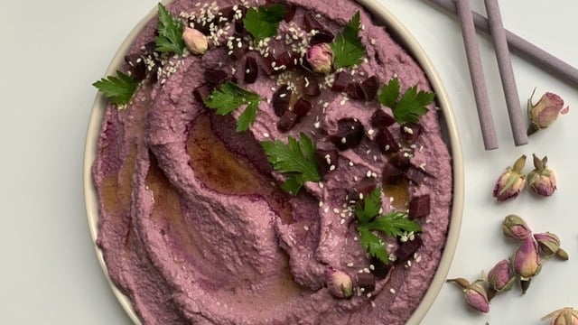 Görünümüyle İştah Açan: Lila Humus
