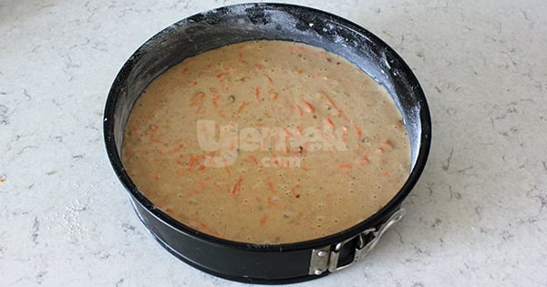 muhallebili-havuclu-kek-asama-5
