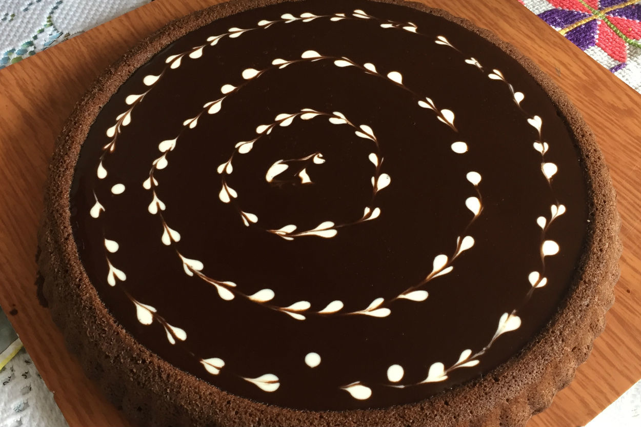 Bol Lezzet Dolu: Çikolatalı Tart Kek