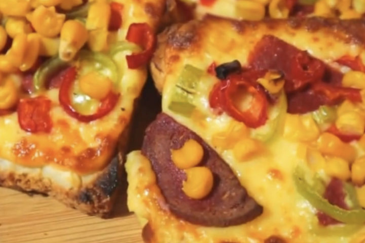 5 Dakikada Hazır: Mini Pizza