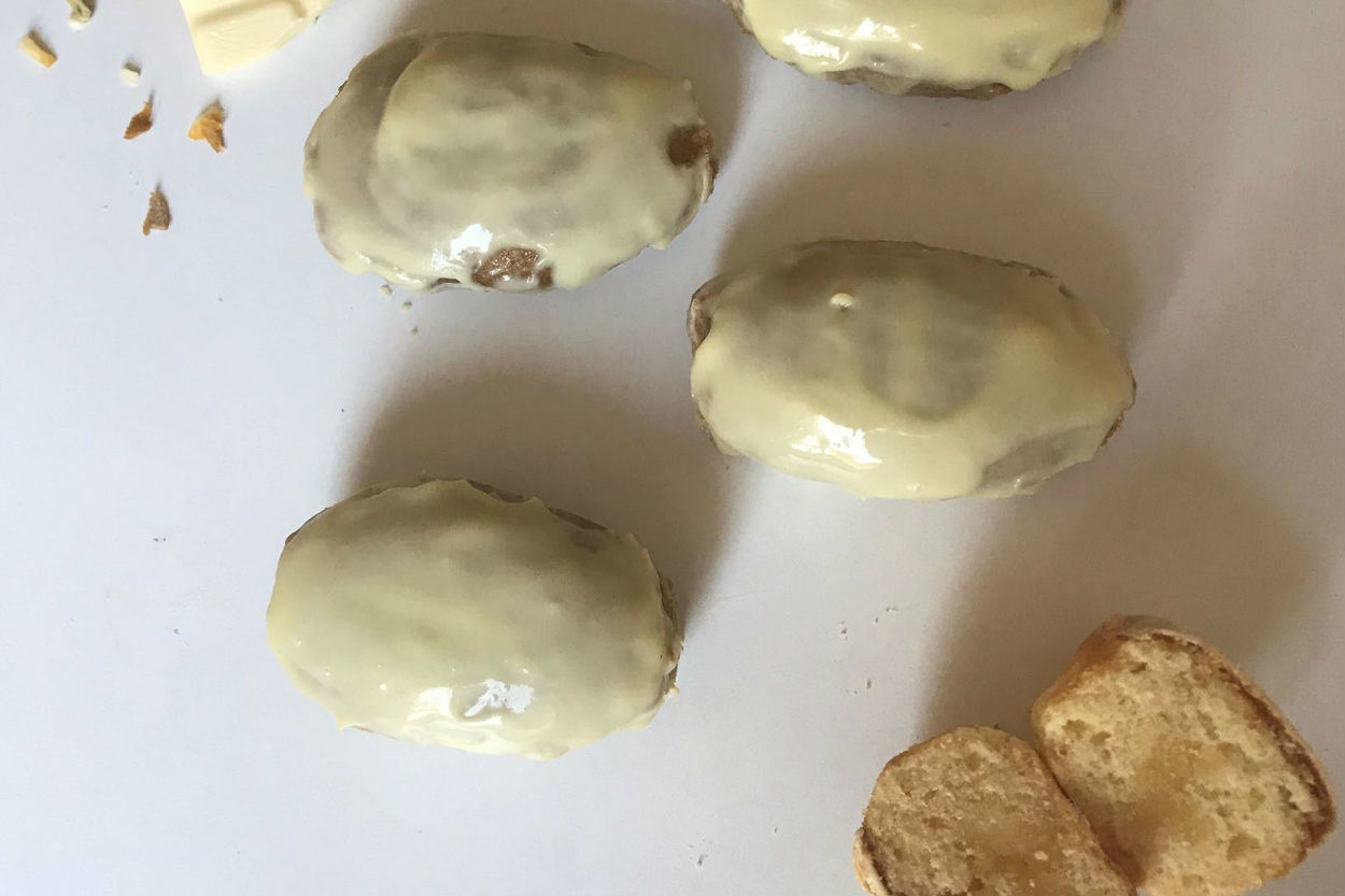 Çay Yanı Misafirliğe: Limonlu Fit Mini Kek
