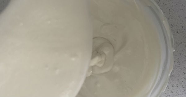 beyaz-cikolatali-muss-adim-4
