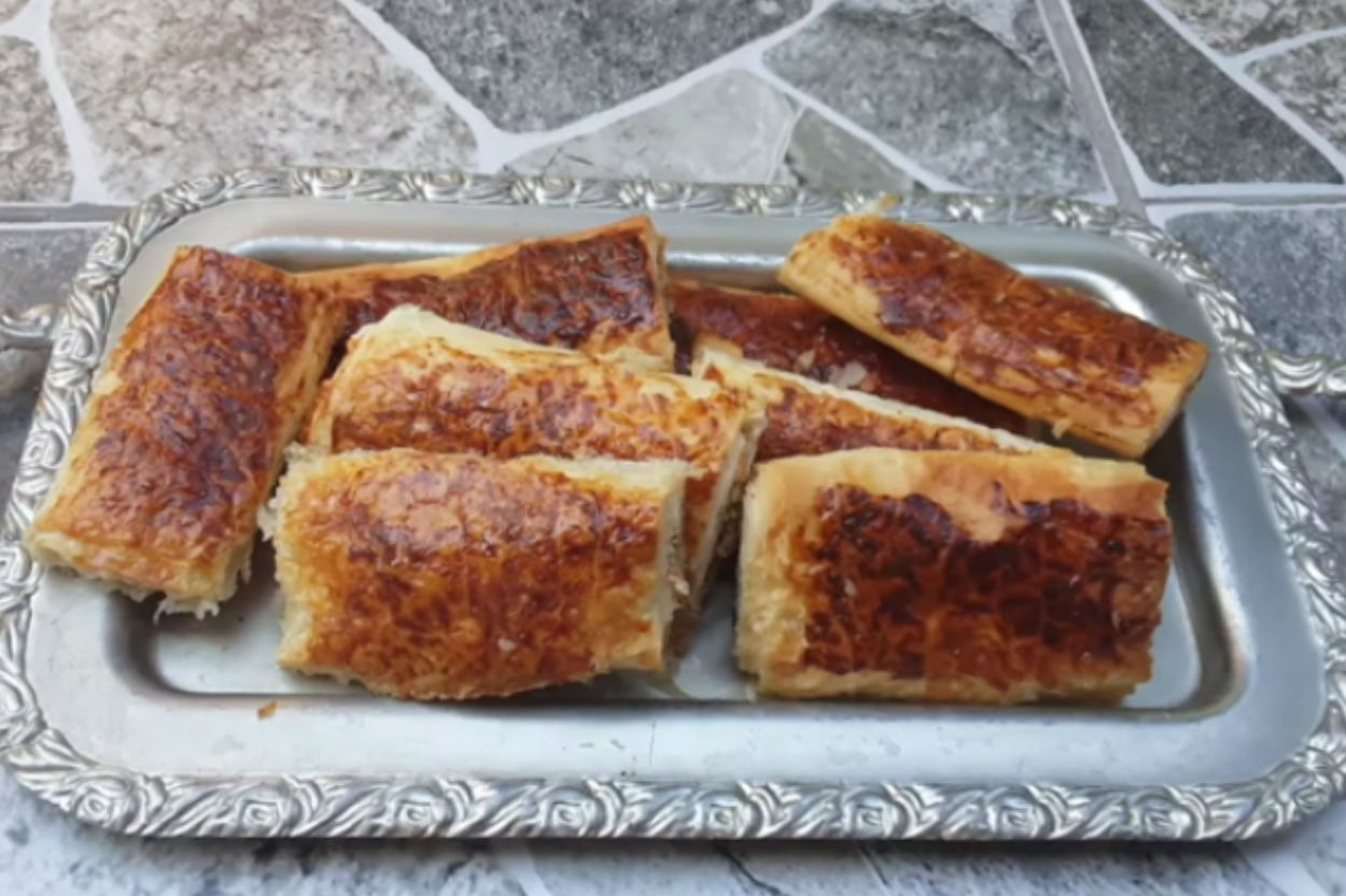 Çabucak Hazırlanacak: Baklavalık Yufkadan Çıtır Börek