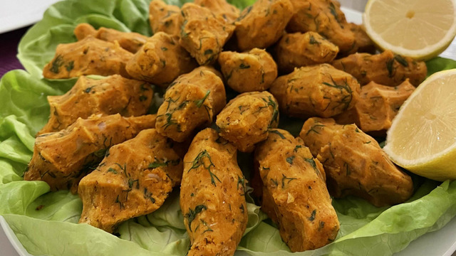 Bulgursuz: Leblebi Tozundan Mercimek Köftesi