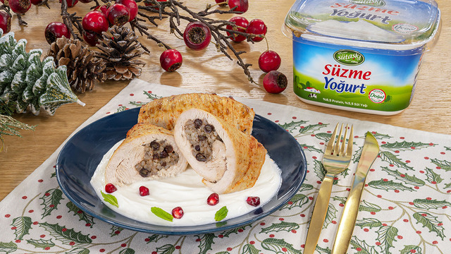 Ziyafet Sofralarına: İç Pilavlı Hindi Sarma