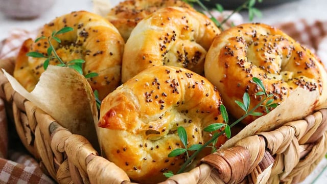 El Açması Lezzetinde: Patatesli Gül Böreği