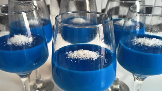 Bulutların Üstünde: Blue Dreams