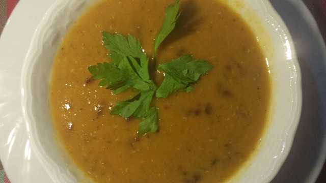 Kışın Vazgeçilmezi Olacak: Karamelize Soğanlı Mercimek Çorbası