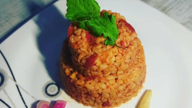 Harika ve Pratik: Domatesli Bulgur Pilavı