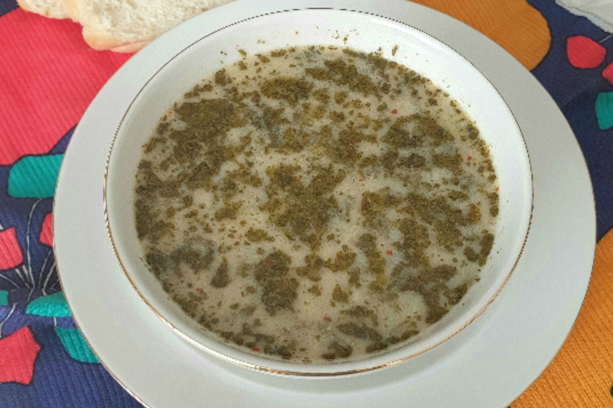 Doyurucu ve Besleyici: Pazılı Buğday Çorbası