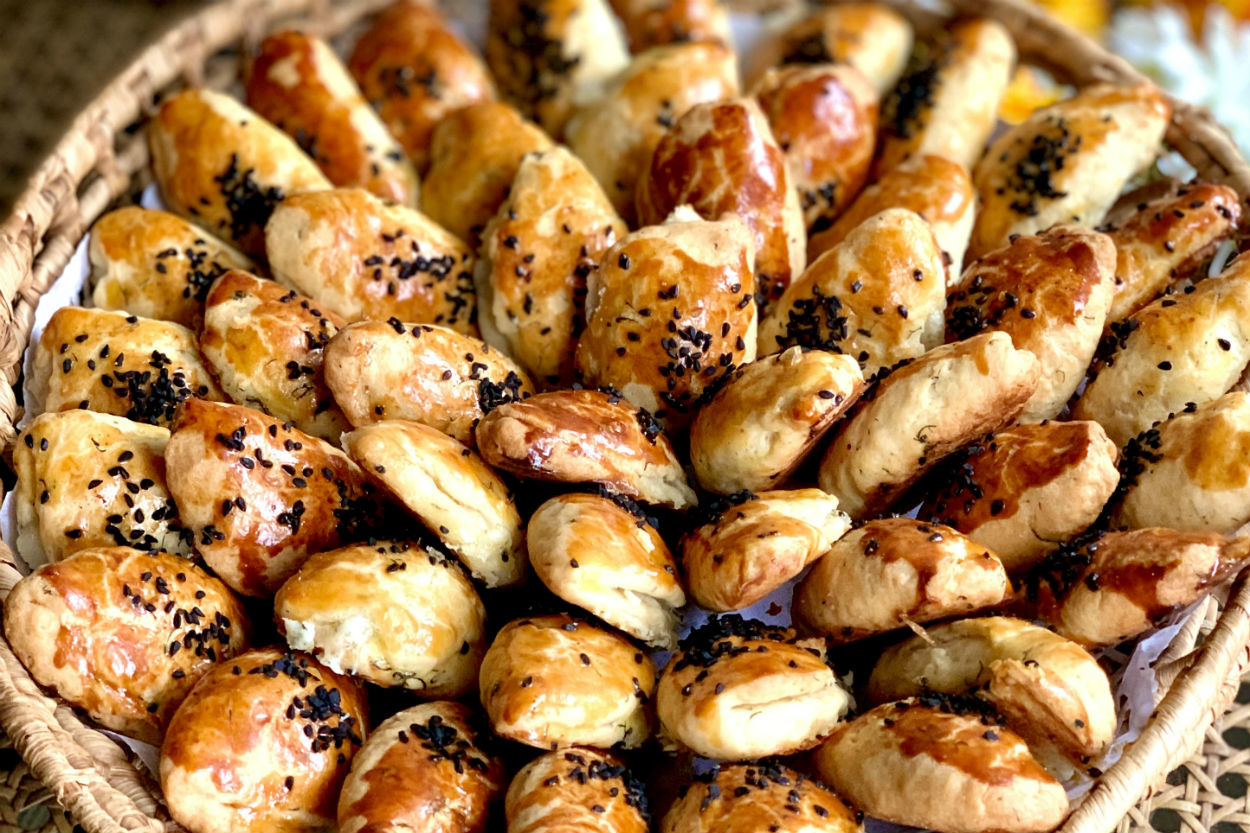 Mis Kokulu: Dereotlu Ev Poğaçası