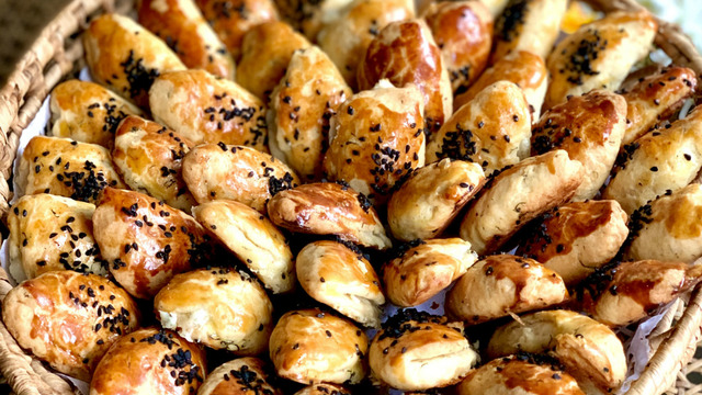 Mis Kokulu: Dereotlu Ev Poğaçası